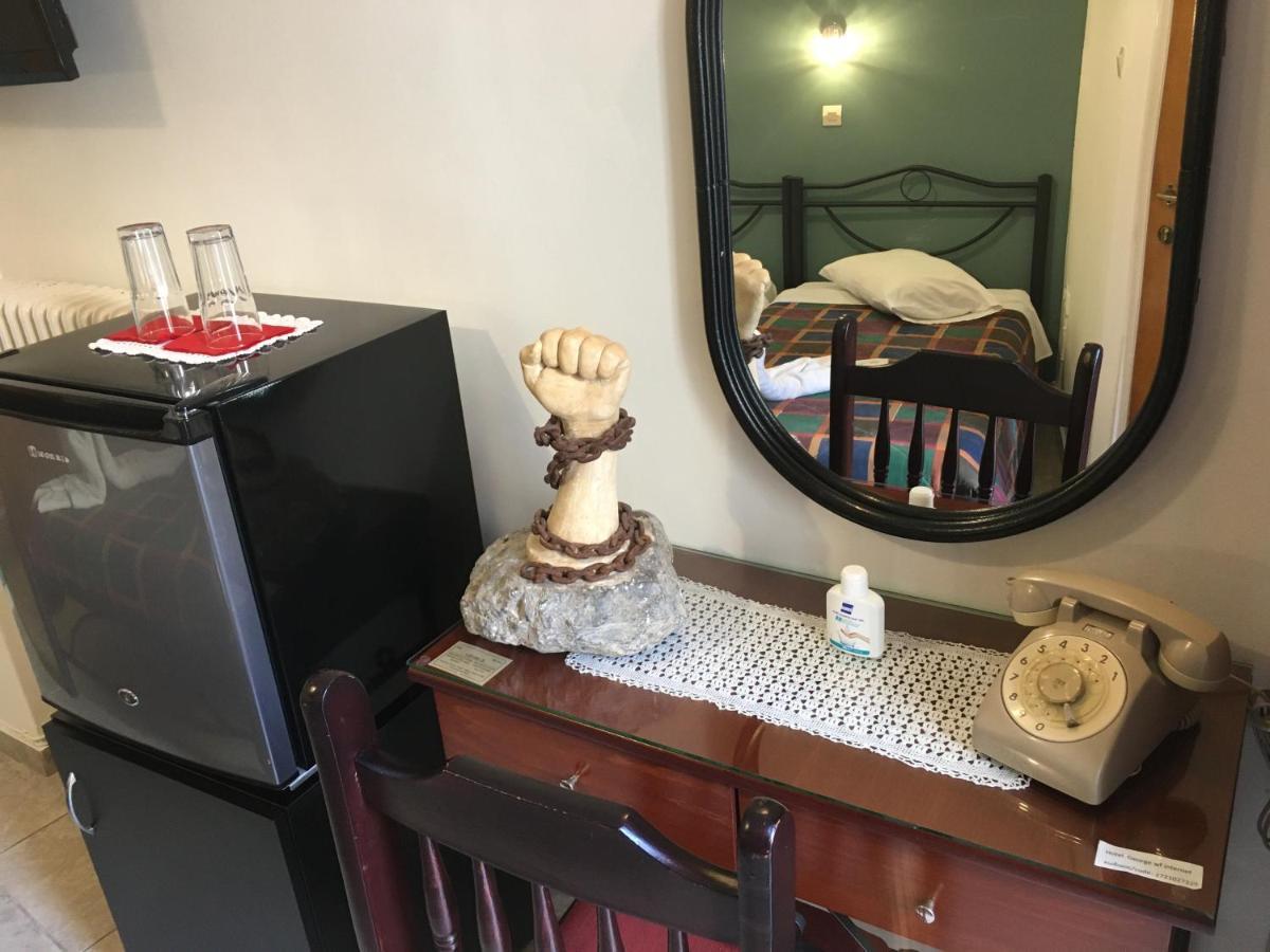 Hotel George Kalamata Ngoại thất bức ảnh
